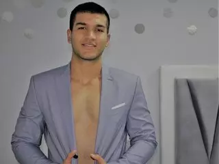 DominicWall webcam anal